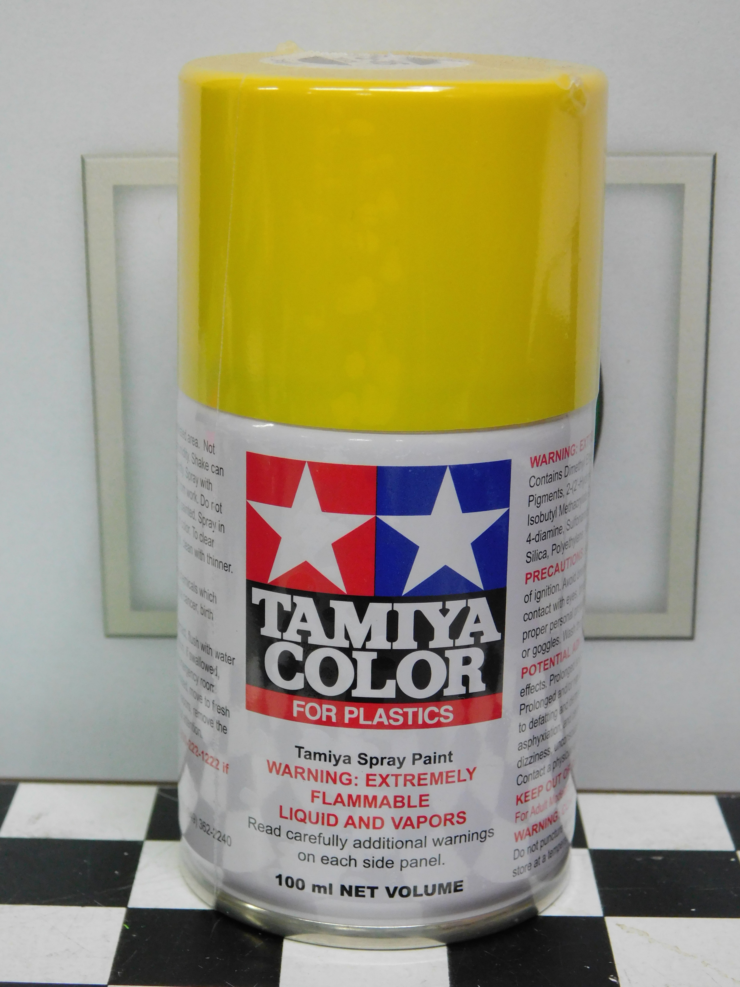 Tamiya TS16 YELLOW Plastic Model Spray Paint (Tamiya 85016)